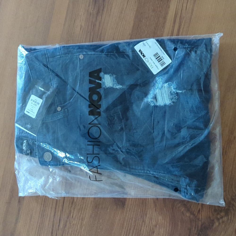 Jeans - Picture 2 of 2